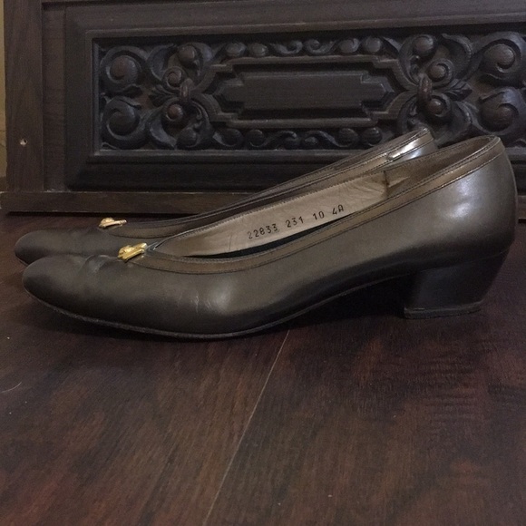 10 4A Salvatore Ferragamo Metal Grey Vintage pumps - Picture 2 of 8